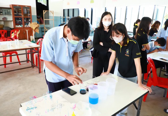 ภาพกิจกรรม   คณะวิทยาศาสตร์และเทคโนโลยี จัดค่ายวิทยาศาสตร์สัญจร ปีการศึกษา 2566  โรงเรียนวังไทรวิทยาคม