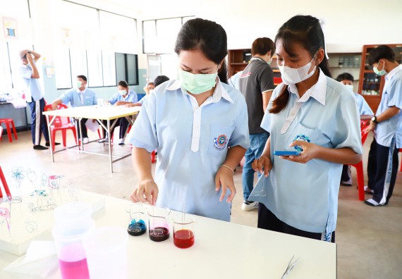 ภาพกิจกรรม   คณะวิทยาศาสตร์และเทคโนโลยี จัดค่ายวิทยาศาสตร์สัญจร ปีการศึกษา 2566  โรงเรียนวังไทรวิทยาคม