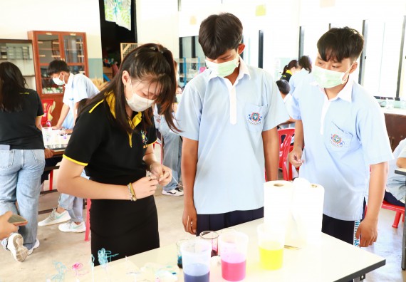 ภาพกิจกรรม   คณะวิทยาศาสตร์และเทคโนโลยี จัดค่ายวิทยาศาสตร์สัญจร ปีการศึกษา 2566  โรงเรียนวังไทรวิทยาคม