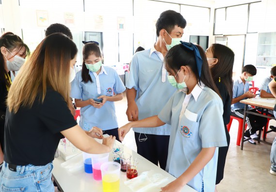 ภาพกิจกรรม   คณะวิทยาศาสตร์และเทคโนโลยี จัดค่ายวิทยาศาสตร์สัญจร ปีการศึกษา 2566  โรงเรียนวังไทรวิทยาคม