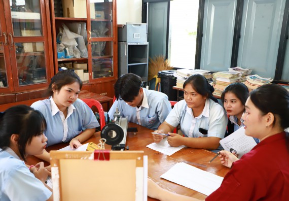 ภาพกิจกรรม   คณะวิทยาศาสตร์และเทคโนโลยี จัดค่ายวิทยาศาสตร์สัญจร ปีการศึกษา 2566  โรงเรียนวังไทรวิทยาคม