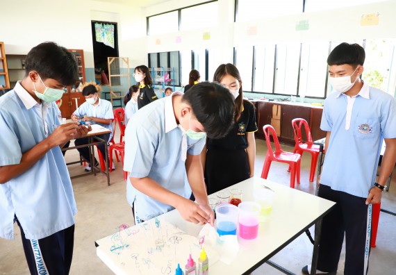 ภาพกิจกรรม   คณะวิทยาศาสตร์และเทคโนโลยี จัดค่ายวิทยาศาสตร์สัญจร ปีการศึกษา 2566  โรงเรียนวังไทรวิทยาคม
