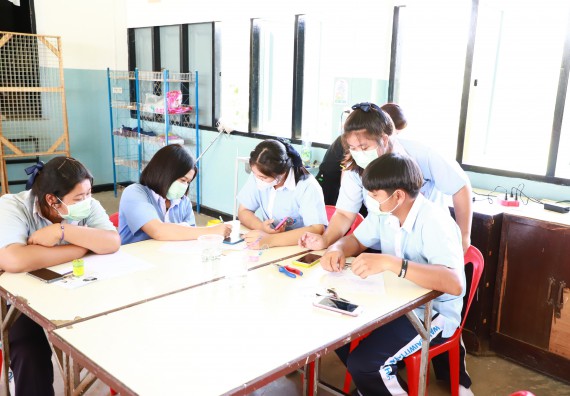 ภาพกิจกรรม   คณะวิทยาศาสตร์และเทคโนโลยี จัดค่ายวิทยาศาสตร์สัญจร ปีการศึกษา 2566  โรงเรียนวังไทรวิทยาคม