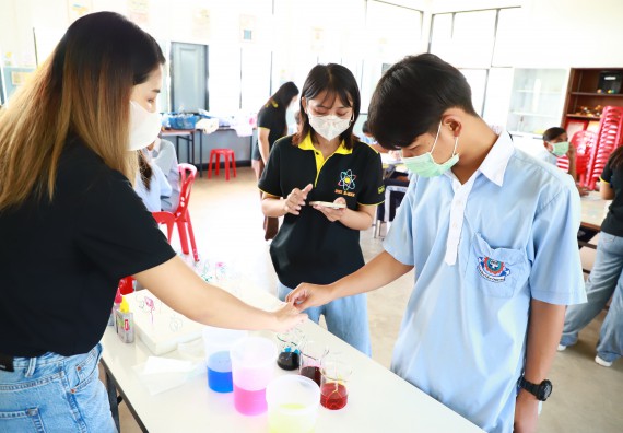 ภาพกิจกรรม   คณะวิทยาศาสตร์และเทคโนโลยี จัดค่ายวิทยาศาสตร์สัญจร ปีการศึกษา 2566  โรงเรียนวังไทรวิทยาคม