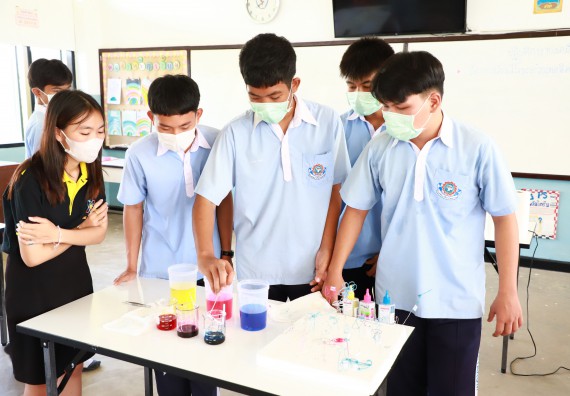 ภาพกิจกรรม   คณะวิทยาศาสตร์และเทคโนโลยี จัดค่ายวิทยาศาสตร์สัญจร ปีการศึกษา 2566  โรงเรียนวังไทรวิทยาคม