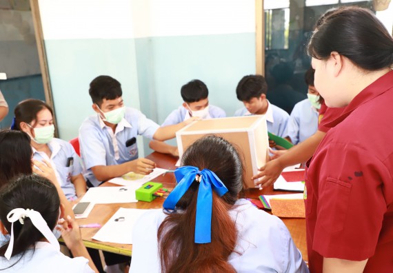 ภาพกิจกรรม   คณะวิทยาศาสตร์และเทคโนโลยี จัดค่ายวิทยาศาสตร์สัญจร ปีการศึกษา 2566  โรงเรียนวังไทรวิทยาคม