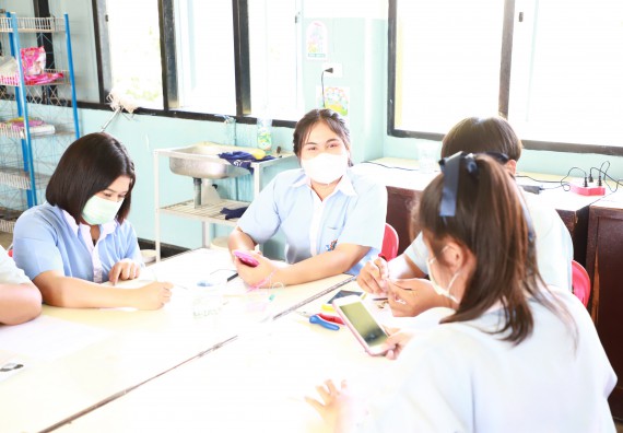 ภาพกิจกรรม   คณะวิทยาศาสตร์และเทคโนโลยี จัดค่ายวิทยาศาสตร์สัญจร ปีการศึกษา 2566  โรงเรียนวังไทรวิทยาคม