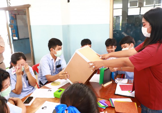 ภาพกิจกรรม   คณะวิทยาศาสตร์และเทคโนโลยี จัดค่ายวิทยาศาสตร์สัญจร ปีการศึกษา 2566  โรงเรียนวังไทรวิทยาคม