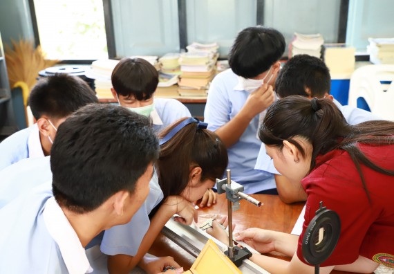 ภาพกิจกรรม   คณะวิทยาศาสตร์และเทคโนโลยี จัดค่ายวิทยาศาสตร์สัญจร ปีการศึกษา 2566  โรงเรียนวังไทรวิทยาคม