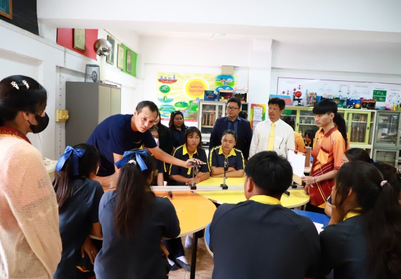 คณะวิทยาศาสตร์และเทคโนโลยี จัดค่ายวิทยาศาสตร์สัญจร ปีการศึกษา 2566  โรงเรียนเรืองวิทย์พิทยาคม