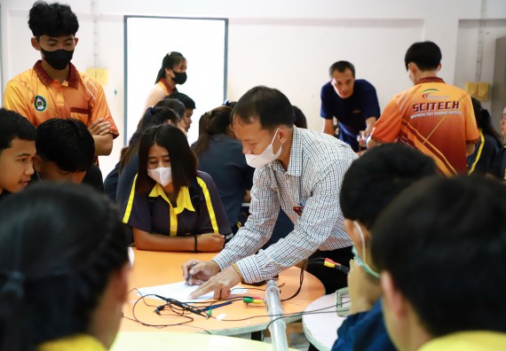 คณะวิทยาศาสตร์และเทคโนโลยี จัดค่ายวิทยาศาสตร์สัญจร ปีการศึกษา 2566  โรงเรียนเรืองวิทย์พิทยาคม