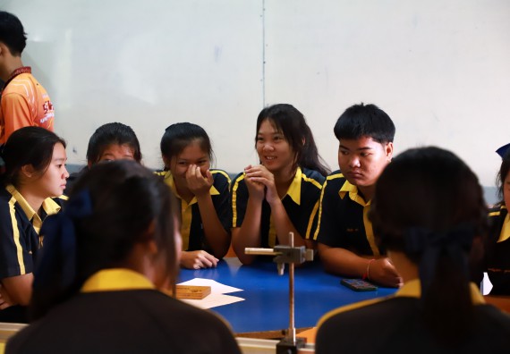 คณะวิทยาศาสตร์และเทคโนโลยี จัดค่ายวิทยาศาสตร์สัญจร ปีการศึกษา 2566  โรงเรียนเรืองวิทย์พิทยาคม