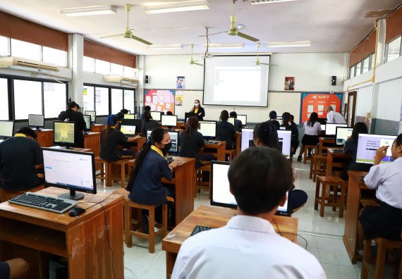 คณะวิทยาศาสตร์และเทคโนโลยี จัดค่ายวิทยาศาสตร์สัญจร ปีการศึกษา 2566  โรงเรียนเรืองวิทย์พิทยาคม