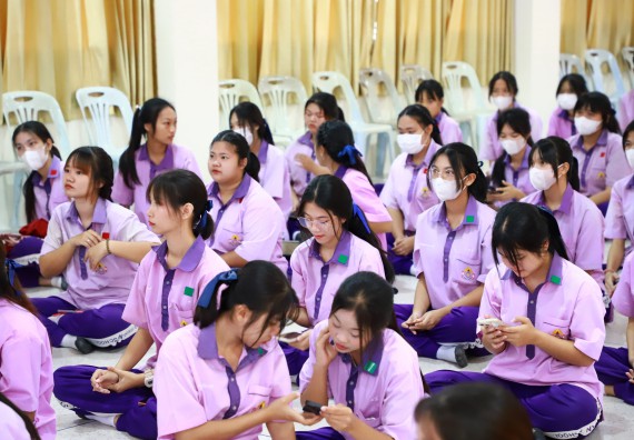 ภาพกิจกรรม  คณะวิทยาศาสตร์และเทคโนโลยี จัดค่ายวิทยาศาสตร์สัญจร ปีการศึกษา 2566  โรงเรียนคลองขลุงราษฎร์รังสรรค์