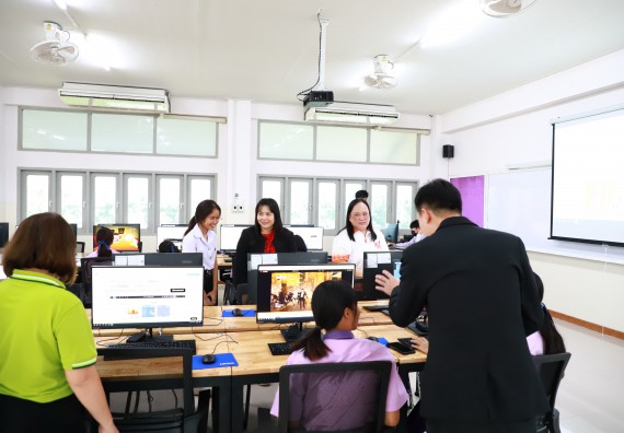 ภาพกิจกรรม  คณะวิทยาศาสตร์และเทคโนโลยี จัดค่ายวิทยาศาสตร์สัญจร ปีการศึกษา 2566  โรงเรียนคลองขลุงราษฎร์รังสรรค์