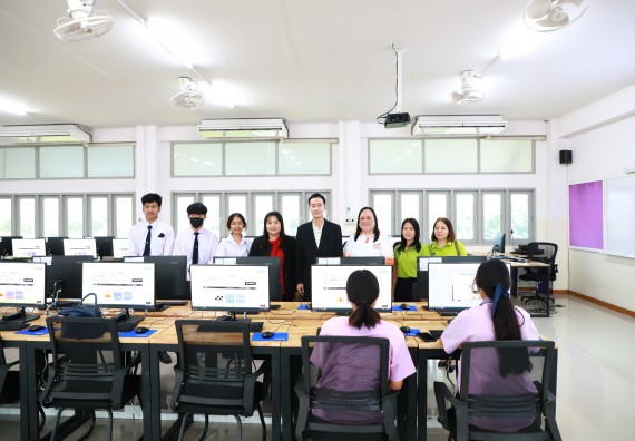 ภาพกิจกรรม  คณะวิทยาศาสตร์และเทคโนโลยี จัดค่ายวิทยาศาสตร์สัญจร ปีการศึกษา 2566  โรงเรียนคลองขลุงราษฎร์รังสรรค์