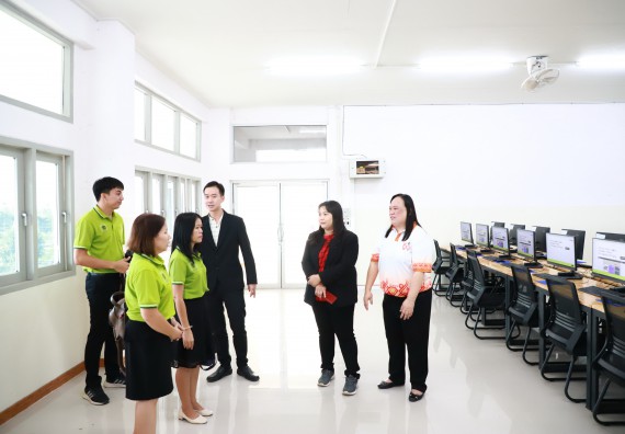 ภาพกิจกรรม  คณะวิทยาศาสตร์และเทคโนโลยี จัดค่ายวิทยาศาสตร์สัญจร ปีการศึกษา 2566  โรงเรียนคลองขลุงราษฎร์รังสรรค์