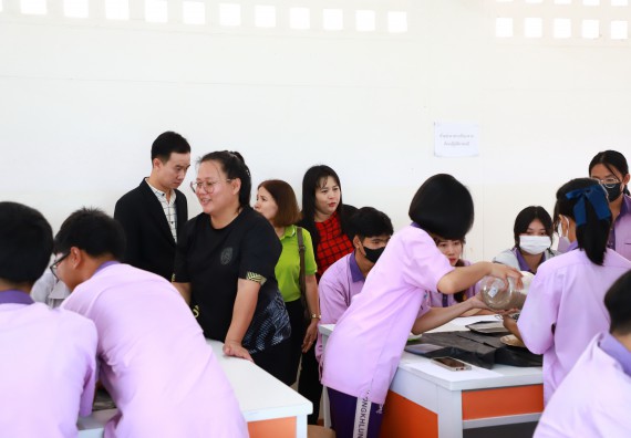 ภาพกิจกรรม  คณะวิทยาศาสตร์และเทคโนโลยี จัดค่ายวิทยาศาสตร์สัญจร ปีการศึกษา 2566  โรงเรียนคลองขลุงราษฎร์รังสรรค์