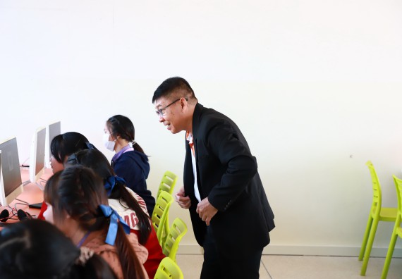 ภาพกิจกรรม  คณะวิทยาศาสตร์และเทคโนโลยี จัดค่ายวิทยาศาสตร์สัญจร ปีการศึกษา 2566  โรงเรียนคลองขลุงราษฎร์รังสรรค์