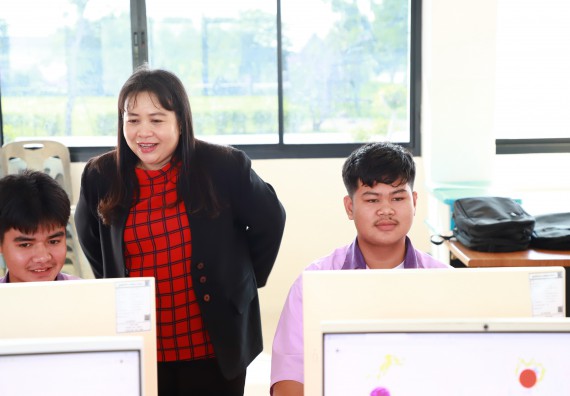 ภาพกิจกรรม  คณะวิทยาศาสตร์และเทคโนโลยี จัดค่ายวิทยาศาสตร์สัญจร ปีการศึกษา 2566  โรงเรียนคลองขลุงราษฎร์รังสรรค์