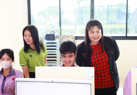 ภาพกิจกรรม  คณะวิทยาศาสตร์และเทคโนโลยี จัดค่ายวิทยาศาสตร์สัญจร ปีการศึกษา 2566  โรงเรียนคลองขลุงราษฎร์รังสรรค์