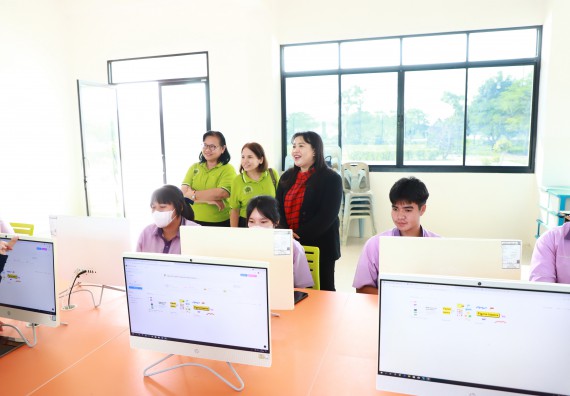 ภาพกิจกรรม  คณะวิทยาศาสตร์และเทคโนโลยี จัดค่ายวิทยาศาสตร์สัญจร ปีการศึกษา 2566  โรงเรียนคลองขลุงราษฎร์รังสรรค์