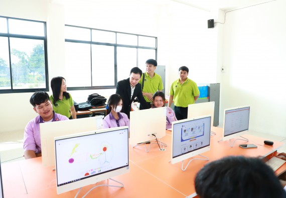 ภาพกิจกรรม  คณะวิทยาศาสตร์และเทคโนโลยี จัดค่ายวิทยาศาสตร์สัญจร ปีการศึกษา 2566  โรงเรียนคลองขลุงราษฎร์รังสรรค์