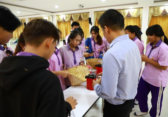 ภาพกิจกรรม  คณะวิทยาศาสตร์และเทคโนโลยี จัดค่ายวิทยาศาสตร์สัญจร ปีการศึกษา 2566  โรงเรียนคลองขลุงราษฎร์รังสรรค์