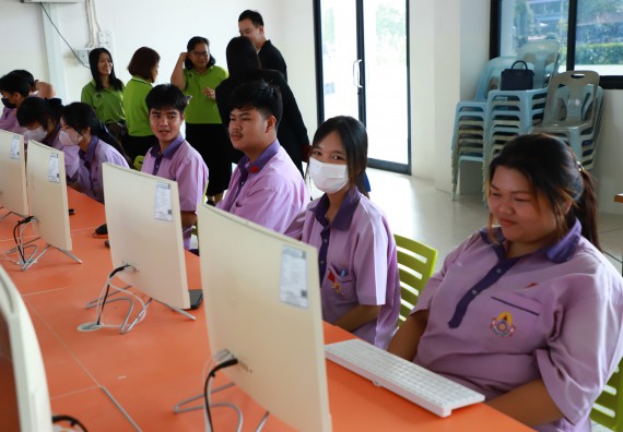 ภาพกิจกรรม  คณะวิทยาศาสตร์และเทคโนโลยี จัดค่ายวิทยาศาสตร์สัญจร ปีการศึกษา 2566  โรงเรียนคลองขลุงราษฎร์รังสรรค์