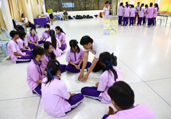 ภาพกิจกรรม  คณะวิทยาศาสตร์และเทคโนโลยี จัดค่ายวิทยาศาสตร์สัญจร ปีการศึกษา 2566  โรงเรียนคลองขลุงราษฎร์รังสรรค์