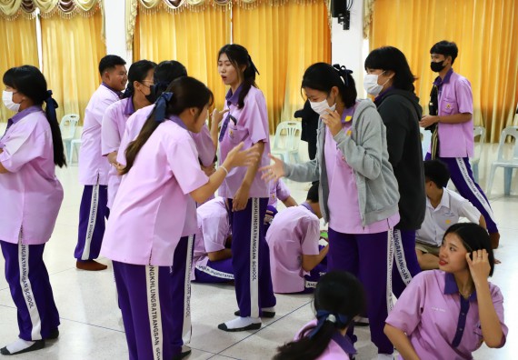 ภาพกิจกรรม  คณะวิทยาศาสตร์และเทคโนโลยี จัดค่ายวิทยาศาสตร์สัญจร ปีการศึกษา 2566  โรงเรียนคลองขลุงราษฎร์รังสรรค์