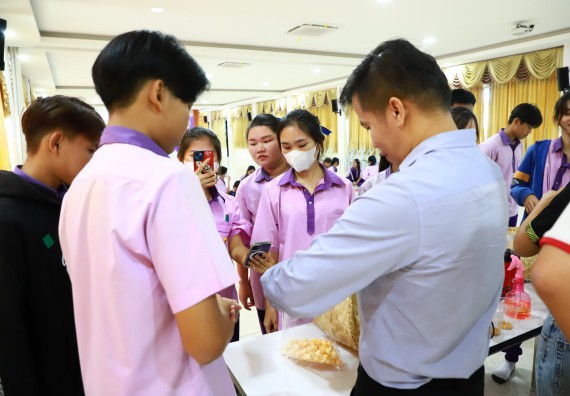 ภาพกิจกรรม  คณะวิทยาศาสตร์และเทคโนโลยี จัดค่ายวิทยาศาสตร์สัญจร ปีการศึกษา 2566  โรงเรียนคลองขลุงราษฎร์รังสรรค์