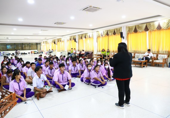 ภาพกิจกรรม  คณะวิทยาศาสตร์และเทคโนโลยี จัดค่ายวิทยาศาสตร์สัญจร ปีการศึกษา 2566  โรงเรียนคลองขลุงราษฎร์รังสรรค์