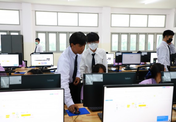 ภาพกิจกรรม  คณะวิทยาศาสตร์และเทคโนโลยี จัดค่ายวิทยาศาสตร์สัญจร ปีการศึกษา 2566  โรงเรียนคลองขลุงราษฎร์รังสรรค์