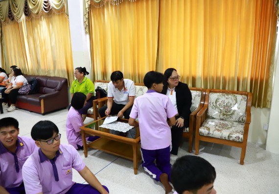 ภาพกิจกรรม  คณะวิทยาศาสตร์และเทคโนโลยี จัดค่ายวิทยาศาสตร์สัญจร ปีการศึกษา 2566  โรงเรียนคลองขลุงราษฎร์รังสรรค์