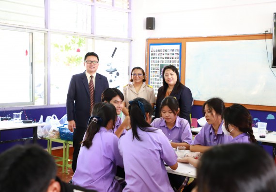 คณะวิทยาศาสตร์และเทคโนโลยี จัดค่ายวิทยาศาสตร์สัญจร ปีการศึกษา 2566  โรงเรียนขาณุวิทยา