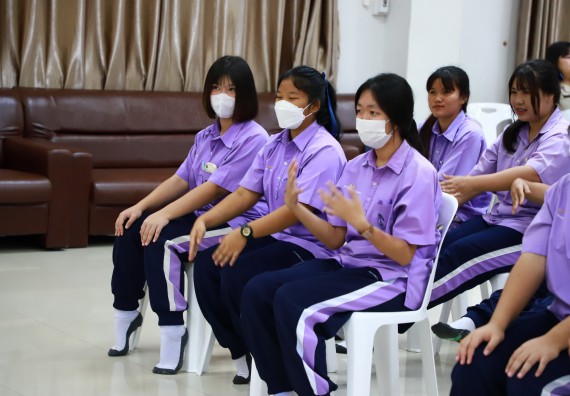 คณะวิทยาศาสตร์และเทคโนโลยี จัดค่ายวิทยาศาสตร์สัญจร ปีการศึกษา 2566  โรงเรียนขาณุวิทยา