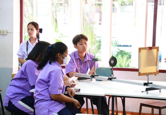 คณะวิทยาศาสตร์และเทคโนโลยี จัดค่ายวิทยาศาสตร์สัญจร ปีการศึกษา 2566  โรงเรียนขาณุวิทยา