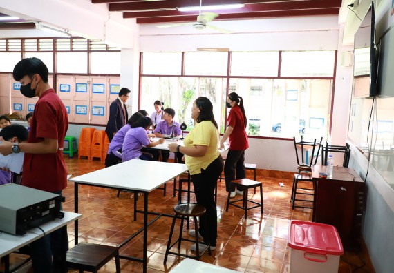 คณะวิทยาศาสตร์และเทคโนโลยี จัดค่ายวิทยาศาสตร์สัญจร ปีการศึกษา 2566  โรงเรียนขาณุวิทยา