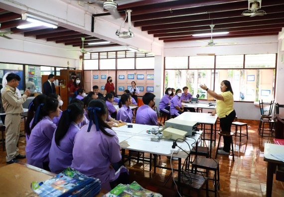 คณะวิทยาศาสตร์และเทคโนโลยี จัดค่ายวิทยาศาสตร์สัญจร ปีการศึกษา 2566  โรงเรียนขาณุวิทยา