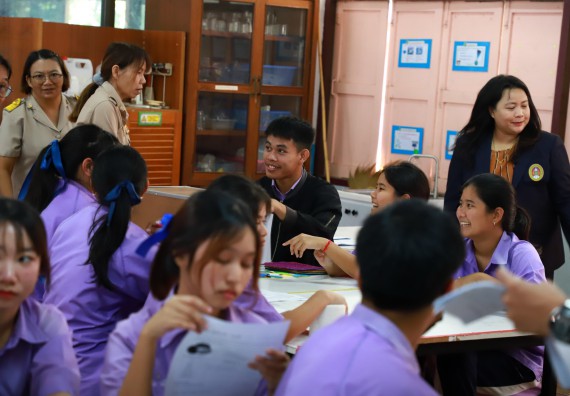 คณะวิทยาศาสตร์และเทคโนโลยี จัดค่ายวิทยาศาสตร์สัญจร ปีการศึกษา 2566  โรงเรียนขาณุวิทยา