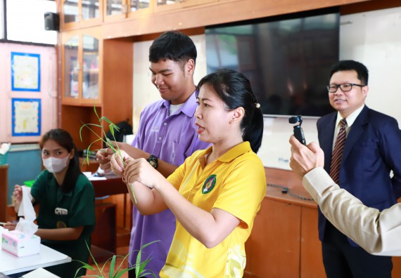 คณะวิทยาศาสตร์และเทคโนโลยี จัดค่ายวิทยาศาสตร์สัญจร ปีการศึกษา 2566  โรงเรียนขาณุวิทยา