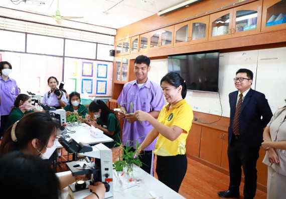 คณะวิทยาศาสตร์และเทคโนโลยี จัดค่ายวิทยาศาสตร์สัญจร ปีการศึกษา 2566  โรงเรียนขาณุวิทยา