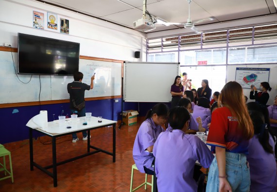 คณะวิทยาศาสตร์และเทคโนโลยี จัดค่ายวิทยาศาสตร์สัญจร ปีการศึกษา 2566  โรงเรียนขาณุวิทยา