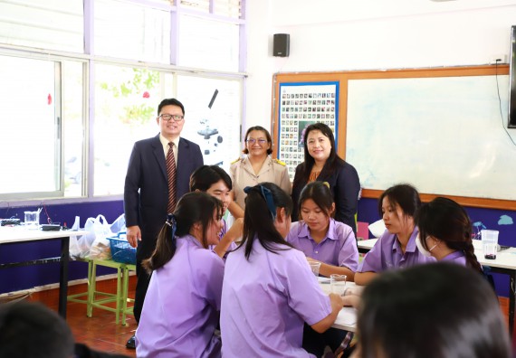 คณะวิทยาศาสตร์และเทคโนโลยี จัดค่ายวิทยาศาสตร์สัญจร ปีการศึกษา 2566  โรงเรียนขาณุวิทยา