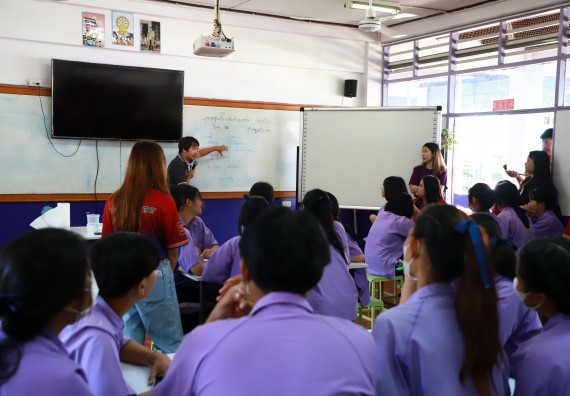 คณะวิทยาศาสตร์และเทคโนโลยี จัดค่ายวิทยาศาสตร์สัญจร ปีการศึกษา 2566  โรงเรียนขาณุวิทยา