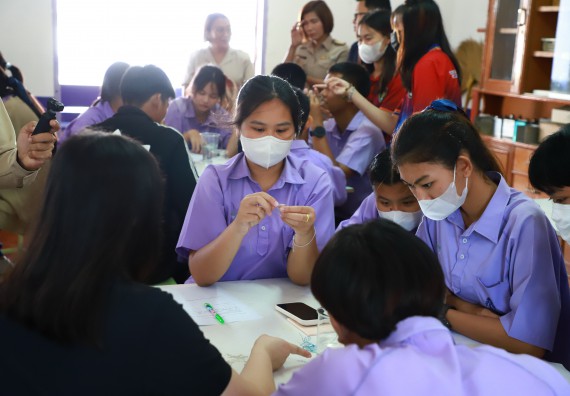 คณะวิทยาศาสตร์และเทคโนโลยี จัดค่ายวิทยาศาสตร์สัญจร ปีการศึกษา 2566  โรงเรียนขาณุวิทยา