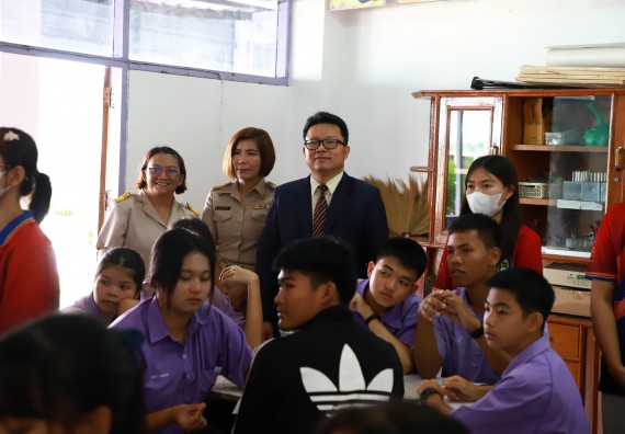 คณะวิทยาศาสตร์และเทคโนโลยี จัดค่ายวิทยาศาสตร์สัญจร ปีการศึกษา 2566  โรงเรียนขาณุวิทยา