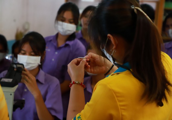 คณะวิทยาศาสตร์และเทคโนโลยี จัดค่ายวิทยาศาสตร์สัญจร ปีการศึกษา 2566  โรงเรียนขาณุวิทยา