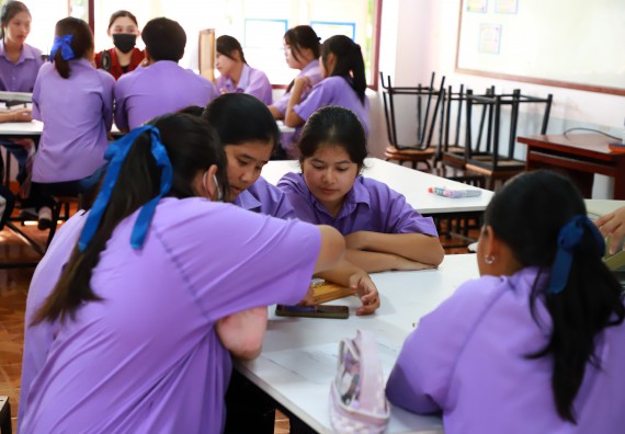 คณะวิทยาศาสตร์และเทคโนโลยี จัดค่ายวิทยาศาสตร์สัญจร ปีการศึกษา 2566  โรงเรียนขาณุวิทยา